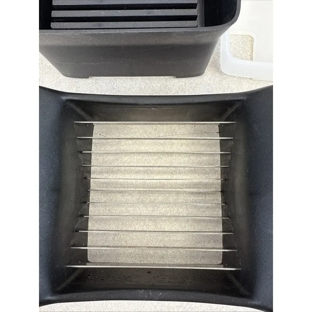 The‎ Pampered Chef Quick Slice Kitchen Tool #1181 Fruit Veggie Slicer